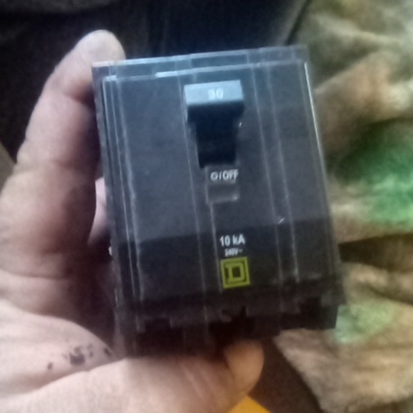 Square D QO330 Miniature Circuit Breaker 30A 240V 3Ph , Plug-InManufacturer: S - Picture 1 of 1
